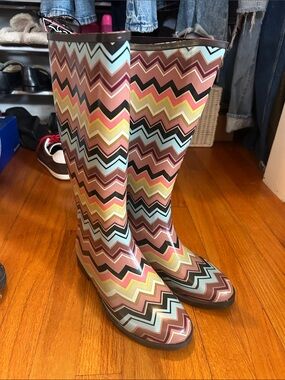 Missoni x Target Women's Chevron-Print Rain Boots - sz 7